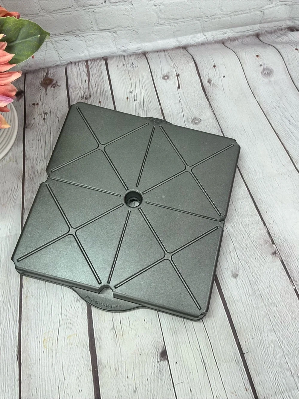Nordic Ware Silver mini scone Pan bakeware aluminum wedge pan USA made